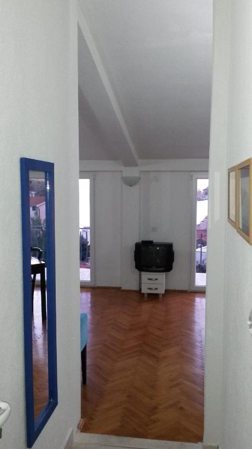 Apartmani Draskovic Petrovac Luaran gambar